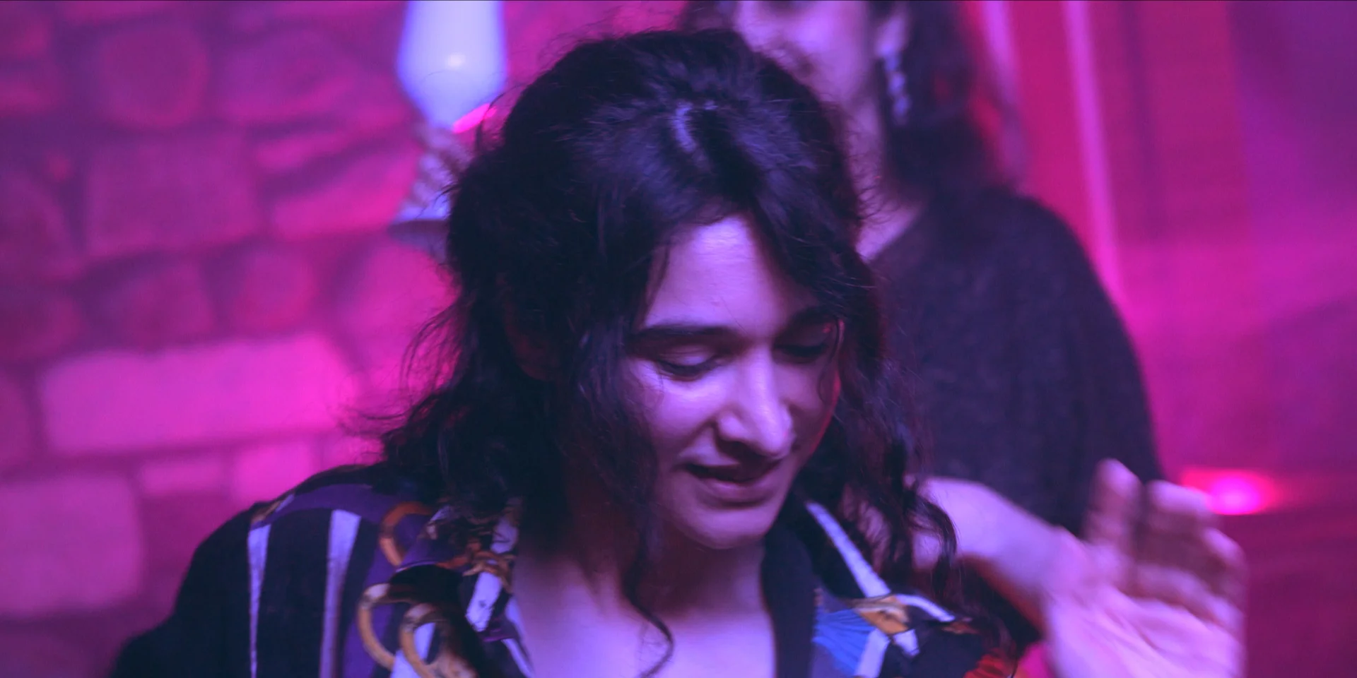 girlsintheclub_screengrab4